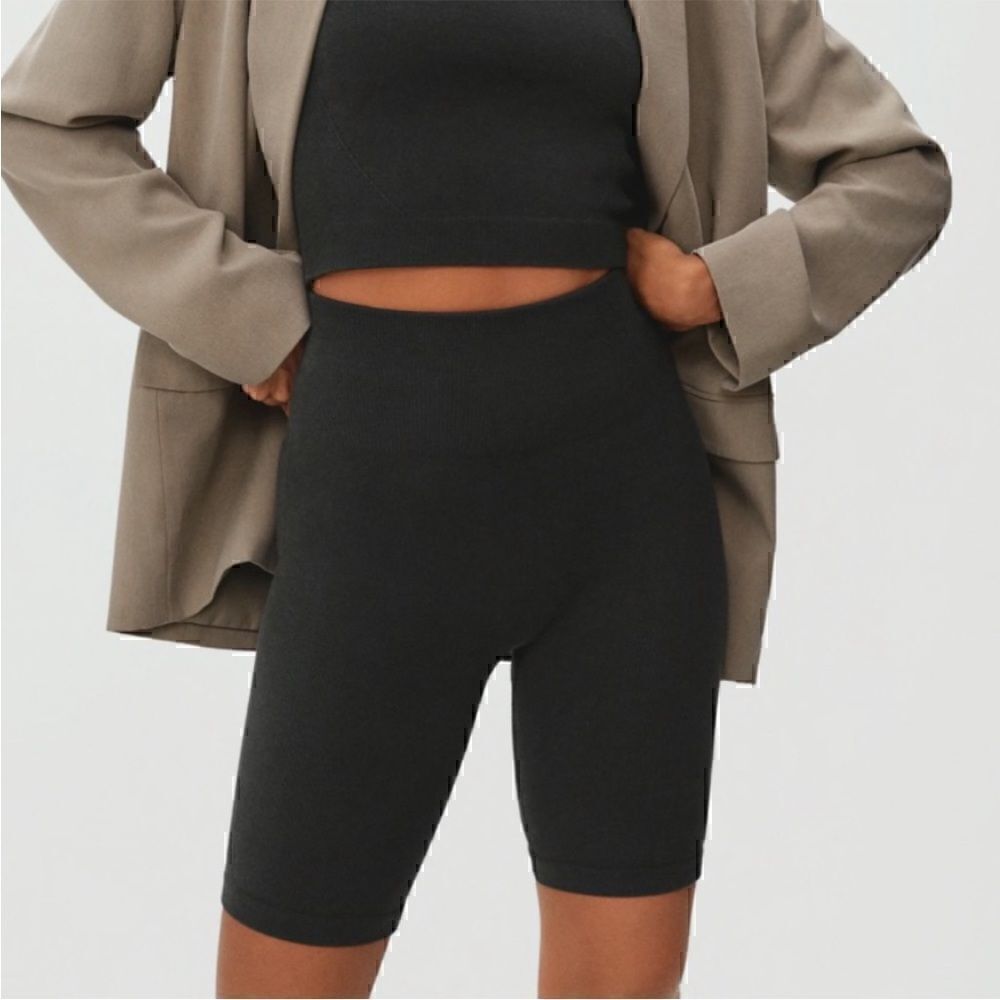 NWT Everlane The Seamless Bike Short Black Size XS/S